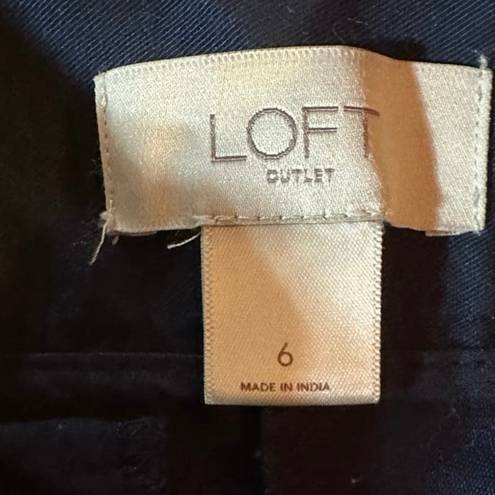 The Loft ‎ Outlet Women's Navy Blue Embroidered Chino Shorts Size 6