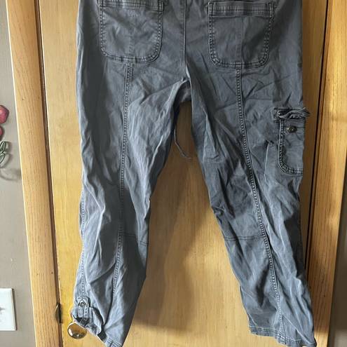 Maurice's  Women's Pants 3/4 Capri Gray Chino Cargo Crop Ankle Pants size 8