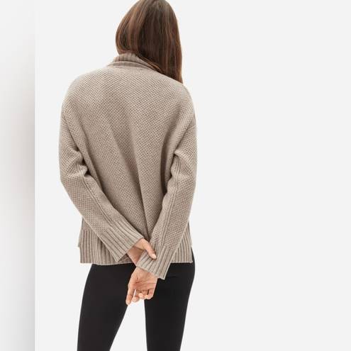 Everlane NWOT  The Cashmere Stroopwafel Turtleneck