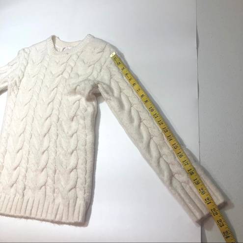 Rachel Parcell  White Cable Knit crew neck sweater