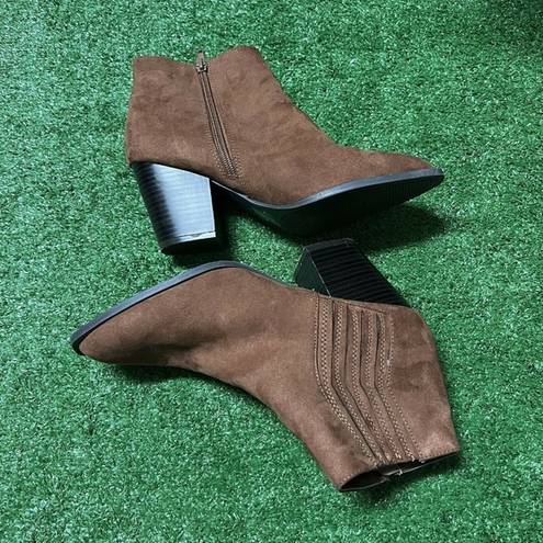 Charlotte Russe Women’s Charlette Russe Burnt Orange Ankle Bootie Size 8