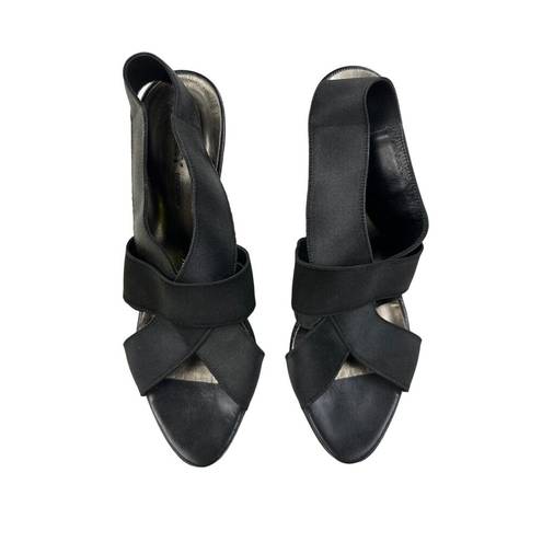 DKNY  - Kiana Elastic Strap Sandals in Black