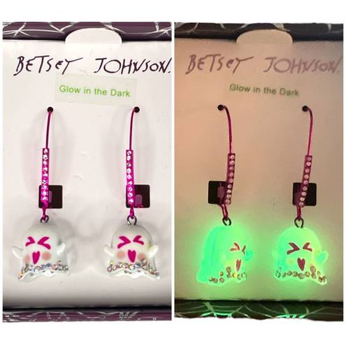 Betsey Johnson  Ghost Glow in the Dark Dangle Earrings White Pink