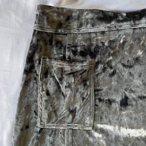 BB Dakota Calhoun Velvet Skirt.