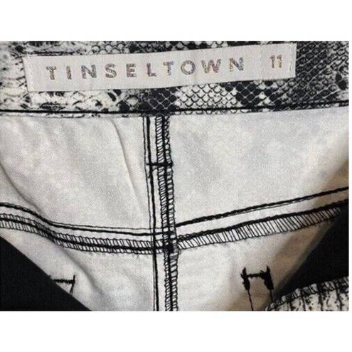 Tinseltown  Mini Snakeskin Skirt White Black Grey Pockets Size 11 NWOT