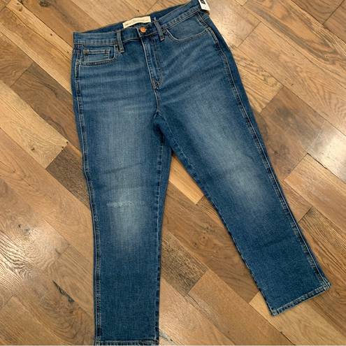 Gap  NWT Best Girlfriend Super High Rise Crop Blue Denim Jeans Size 29