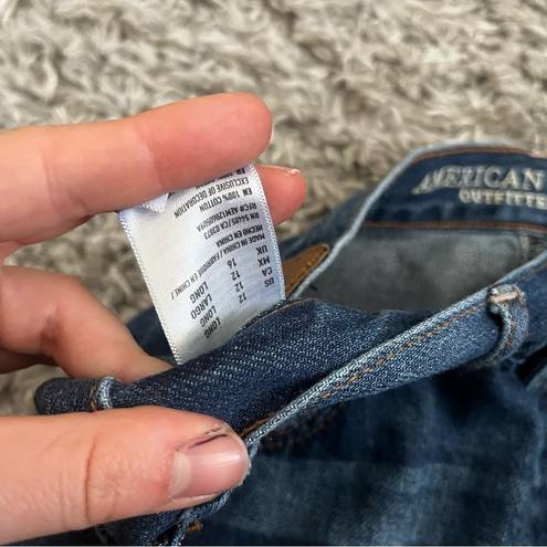 American Eagle  Highest Rise Girlfriend Distressed Jeans size 12 Long