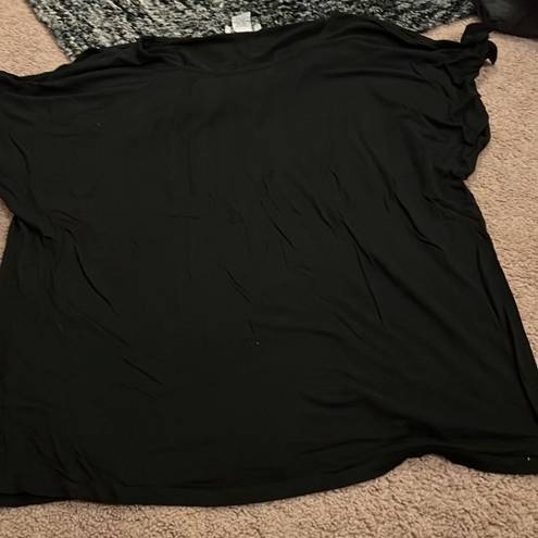 Carmen Marc Valvo  black blouse L