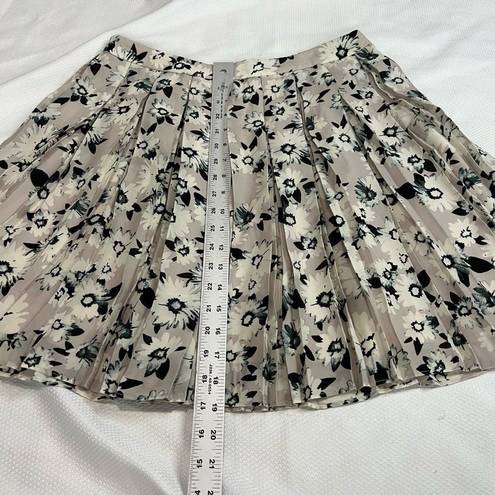 Banana Republic  Daisy Floral Pleated Skirt