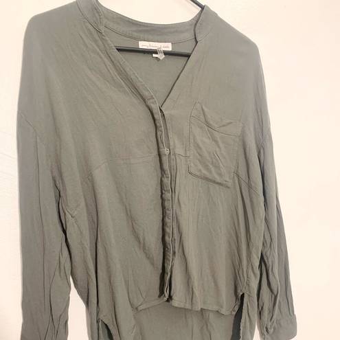 Young Fabulous and Broke  green long sleeve v neck high low button down shirt XS