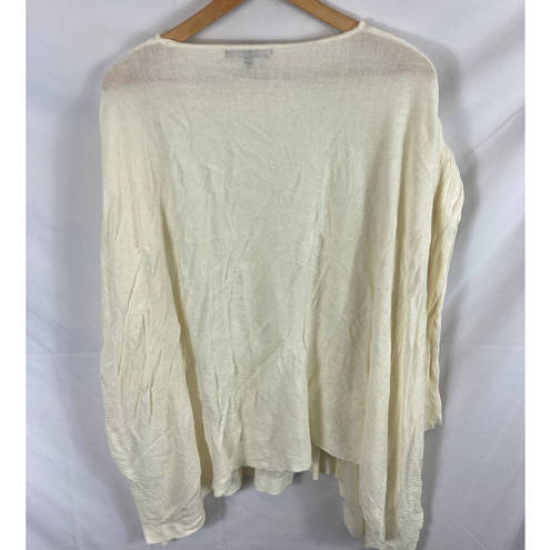 Romeo + Juliet Couture Romeo & Juliet poncho style pullover top size xs/s