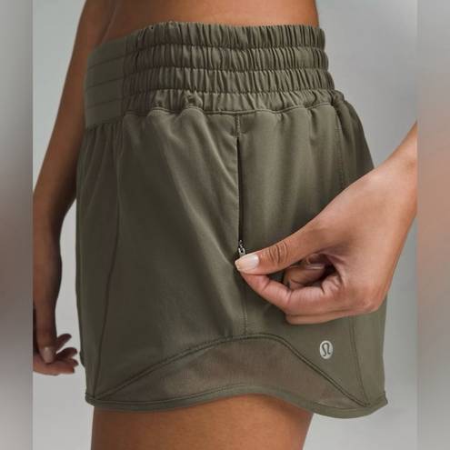 Lululemon  Hotty Hot High-Rise Lined Short 4" size 6 Carob Brown