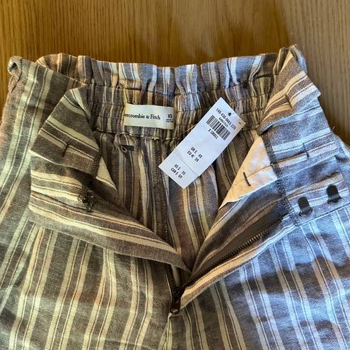 Abercrombie & Fitch Paperbag Linen Shorts