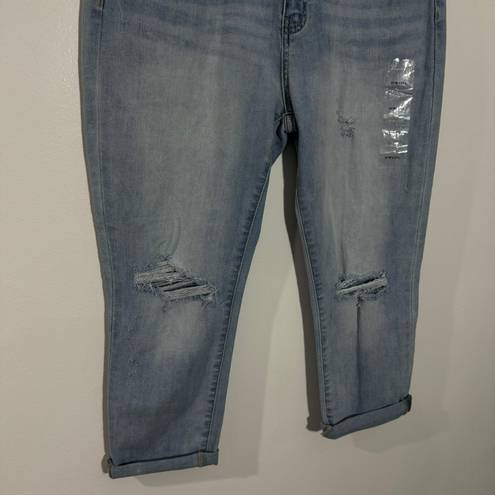 KanCan USA NWT KanCan High Rise Ripped Capri 206162 Size 31