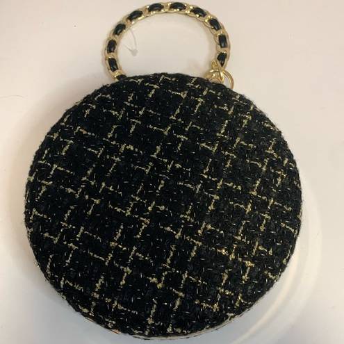 AWESOME GOLD AND BLACK ROUND PURSE WITH G&B WRISTELT HANDLE