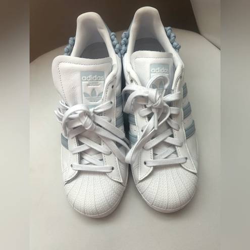 Adidas LNWOB  White Sneaker