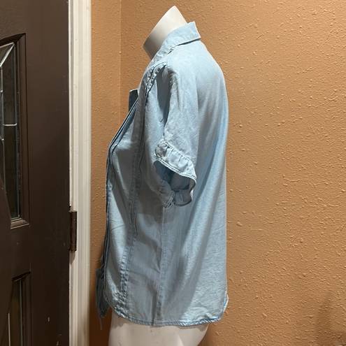 LC Lauren Conrad  blue short sleeve button up blouse