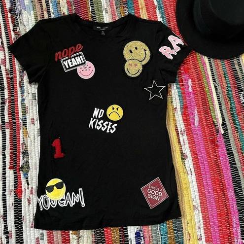 Romeo + Juliet Couture  funny Tee Shirt BLACK Sequin Patch Embroidered SMALL