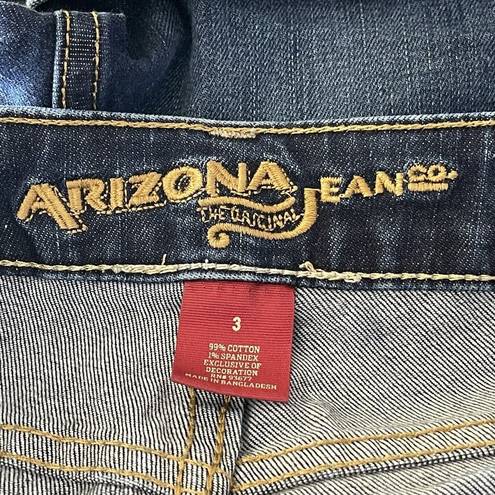 Krass&co Arizona Jean  Juniors SZ 3 Jean Shorts Distressed Stretch Cuffed Hems Mid-Rise