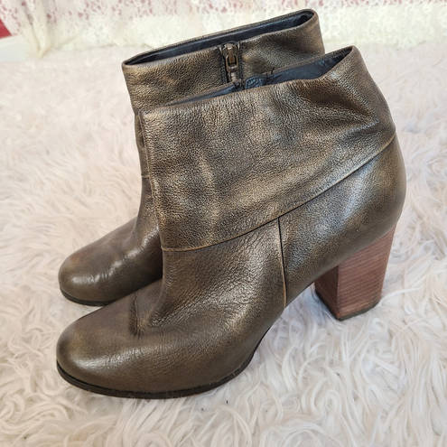 Cole Haan  cassidy ankle metallic Copper Heeled boots 

size 11B