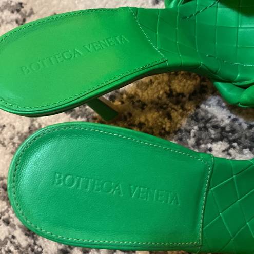 Bottega Veneta  Lido Slide Sandal size 38