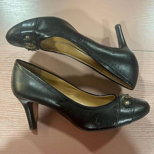 Tommy Hilfiger  Womens Size 8.5M Heels