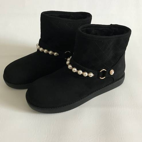 Unisa  Unarchir Boots Pearl Embellished Black  6.5