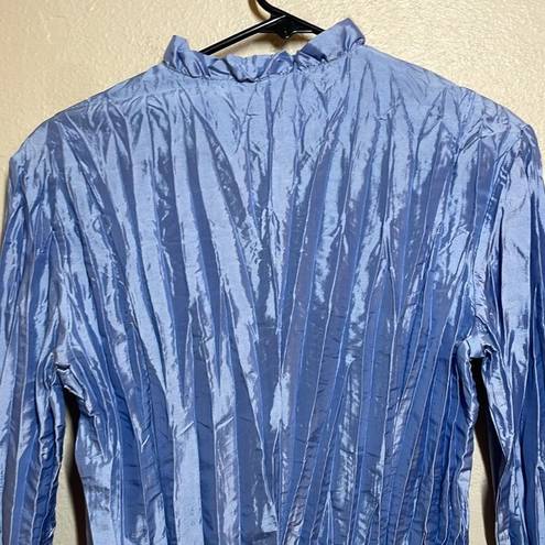 Buttons Periwinkle Blouse Glass look faceted , crinkle, taffeta look Small