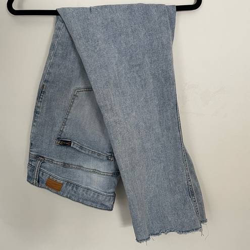 Seven 7 Denim High Rise Slim‎ Straight Light Wash Raw Hem Jeans