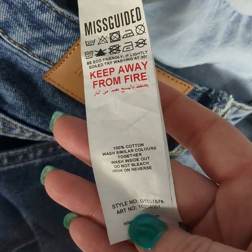 Missguided  riot high rise mom Jeans size 8