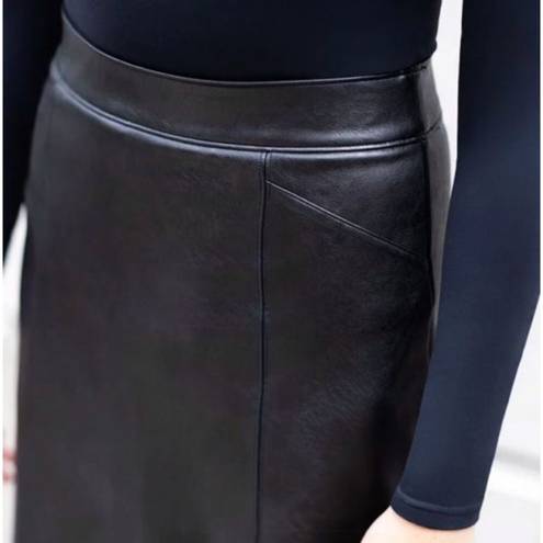 Spanx Leather-Like Midi Skirt Noir A-Line Shiny High-Waist Pencil Mid-Length S