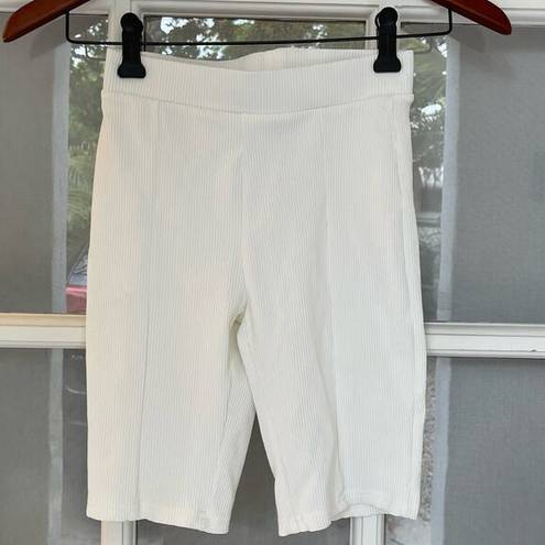 Bershka NWOT  White High Waisted Ribbed Biker Shorts Size XS