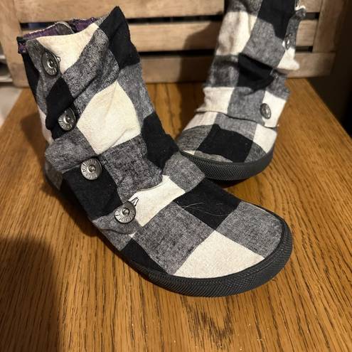 blowfish  ankle boots checker black n white