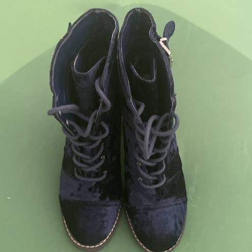 Shoedazzle Carryn Bootie Blue Suede Size 8 Shoe Dazzle