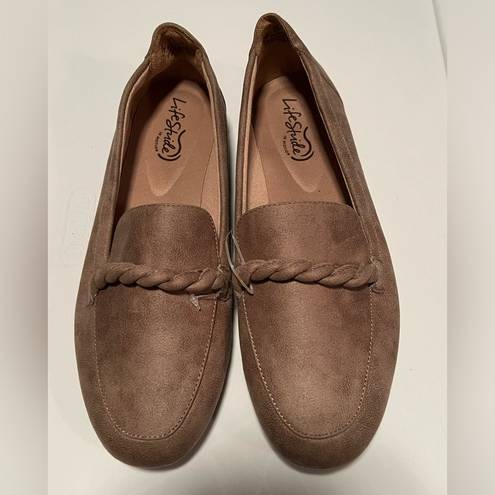 Life Stride Size 9.5 light brown taupe soft suede velvety cushioned flats