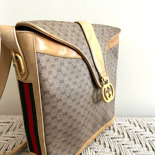 Gucci Vintage  Micro GG Sherry Line Leather Shoulder Bag