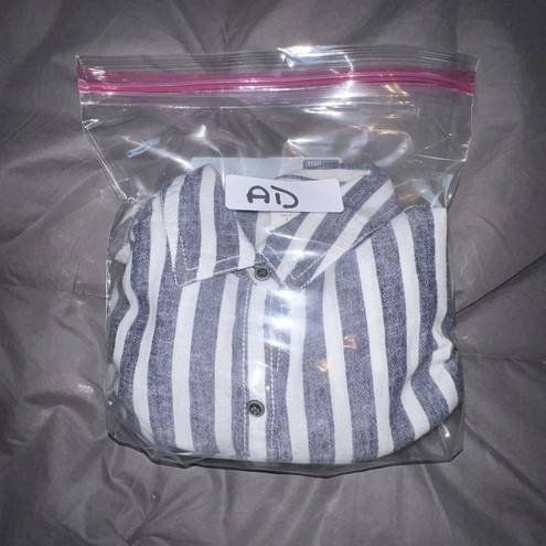 Caslon  LINEN WOMEN BLUE WHITE STRIPED BUTTON DOWN FRONT SHIRT SIZE PETITE SMALL