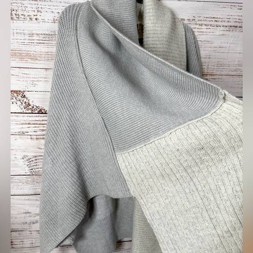 FATE. Please Yourself Gray and Cream Open Shawl Chunky Cardigan, EUC, Small