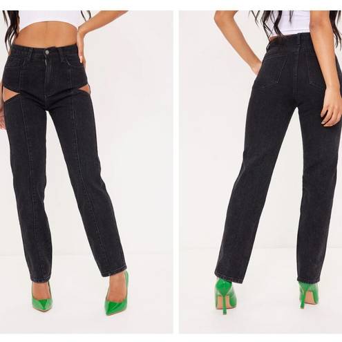 Pretty Little Thing  - Cut Out Seam Detail Straight Leg Jeans Size in Black