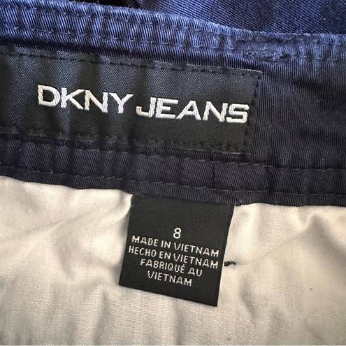 DKNY  Jeans Women’s 8 a Navy Blue Cuffed Cropped Pants