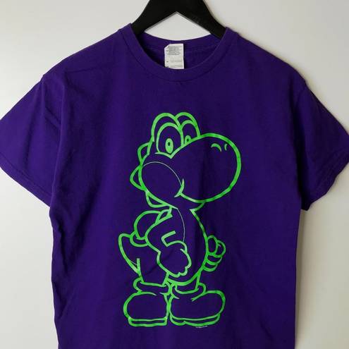 Nintendo 2014  Yoshi T Shirt Video Game Graphic Tee 100% Cotton Purple Medium M