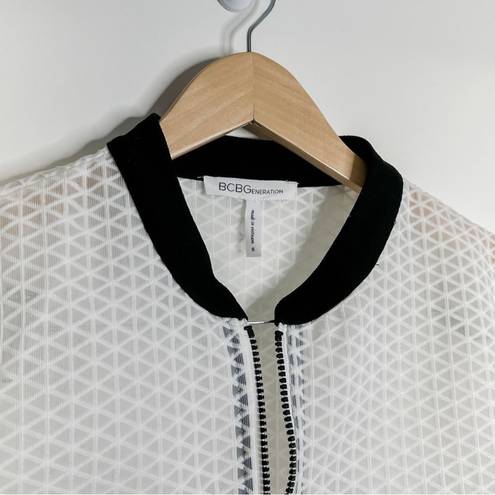 BCBGeneration  White & Black Mesh Cropped Bomber Jacket Size Small