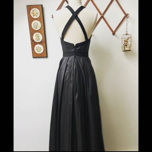 Fame and Partners Black Full Length Evening Dress size 4