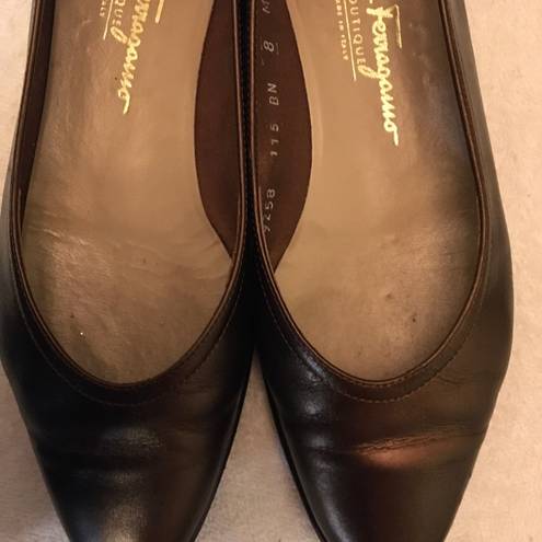 Salvatore Ferragamo Bronze Flat shoe size 8