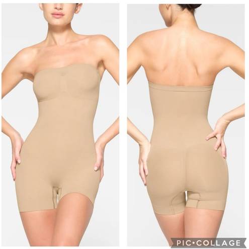 SKIMS Seamless Sculpt Strapless Shortie Bodysuit Nude XS