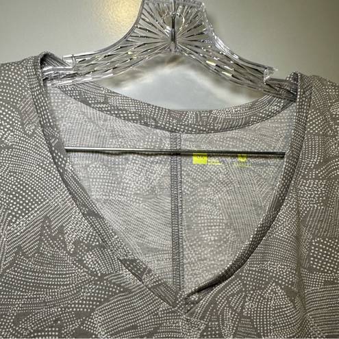 Xersion  Grey Print V Neck Short Slit Tie Sleeve size 0X