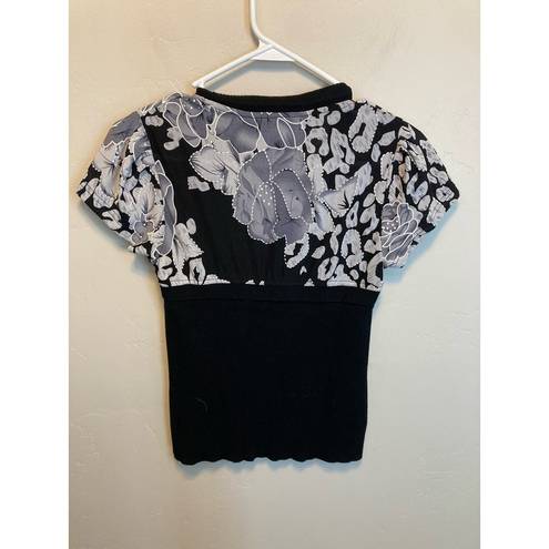 a.gain Once  Y2K Style Black & White Short Sleeve Floral Shrug Blouse Size Small