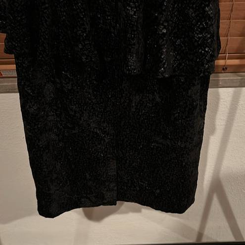 Badgley Mischka  Velvet Peplum Cocktail Dress