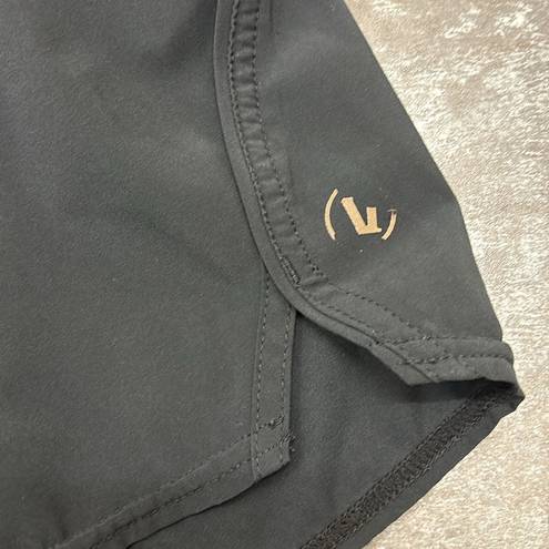 Vuori  Black Athletic Shorts Size Small