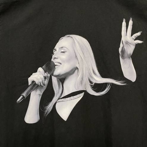 Weekends with Adele tshirt size extra large 